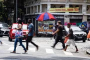 Comércio fechado e ruas desertas pelo centro do Rio Comércio fechado e ruas desertas pelo centro do Rio