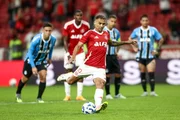Internacional tenta se distanciar do Z4