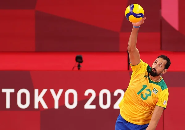 Em post de despedida, Mauricio Souza é apoiado por Nenê e Felipe Melo