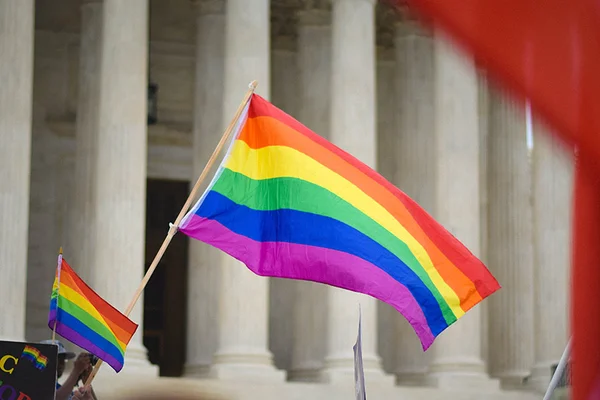Setembro Amarelo: pessoas LGBTQIA+ têm 6 vezes mais chance de suicídio