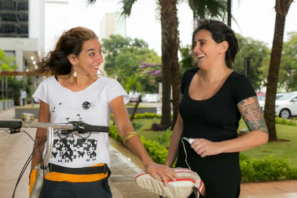 Pedalada do prazer. Brasilienses criam selim de bike que é um vibrador