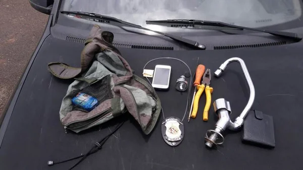 Ladrão tenta levar até a caixa d´água de posto policial em Samambaia