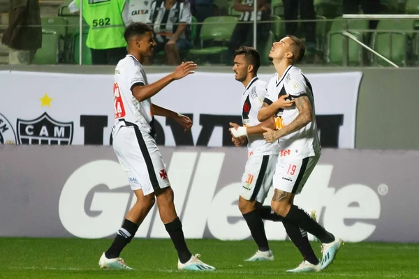 Com gol nos acréscimos, Vasco vence Atlético-MG de virada fora de casa