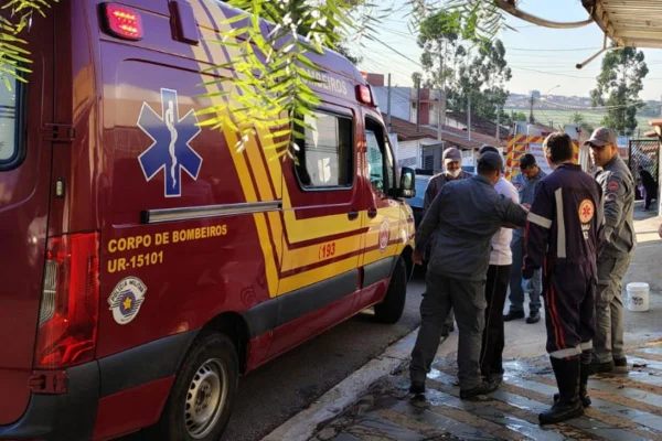 Parto de bebê ocorreu em viatura do Corpo de Bombeiros - Metrópolews