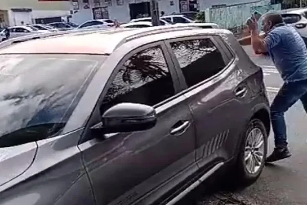 Suspeita de boca de urna acaba com tentativa de atropelamento em SC