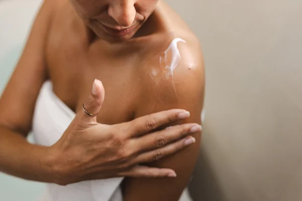 Pele hidratada no inverno: dermato indica os melhores produtos