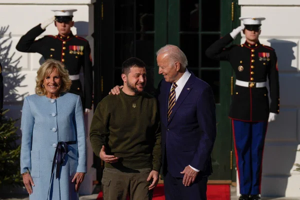 Zelensky, presidente da Ucrânia, e Joe Biden, presidente dos EUA - Metrópoles