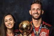 Tainá Castro e Léo Pereira