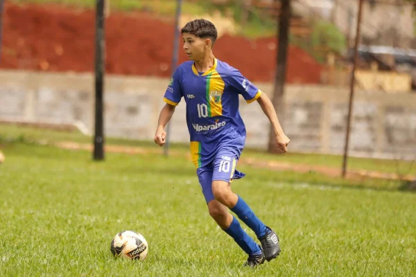 Greval negocia destaque da base com time da elite do Brasileirão