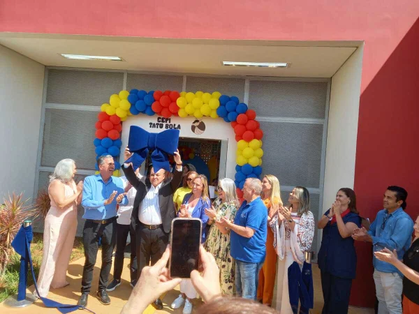 Tatu Bola: Ibaneis inaugura nova creche em Samambaia