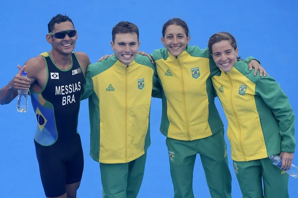 Triatlo do Brasil é ouro no Pan na disputa do revezamento misto