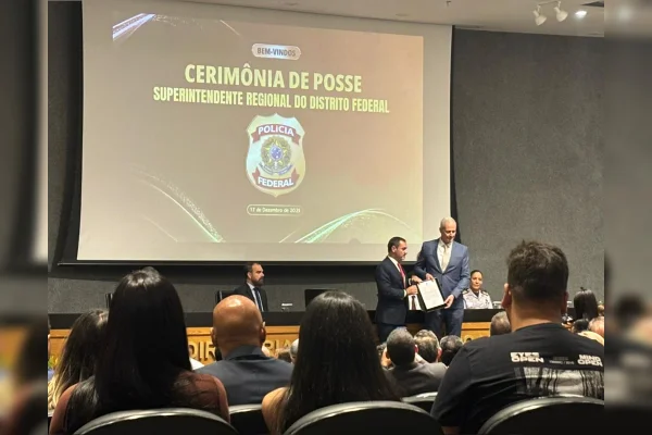 Novo superintendente da PF no Distrito Federal toma posse