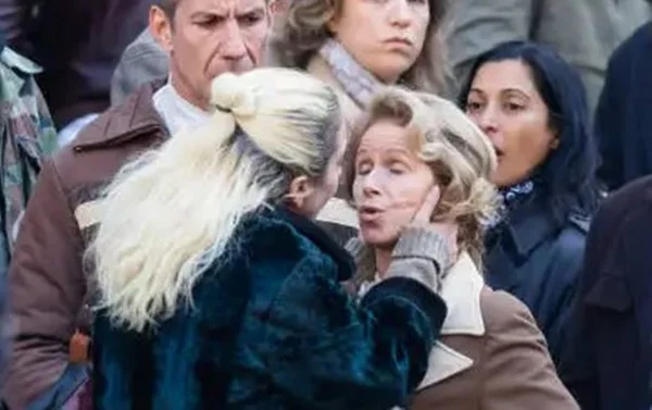 Vídeo. Lady Gaga aparece beijando mulher durante gravações de Joker 2