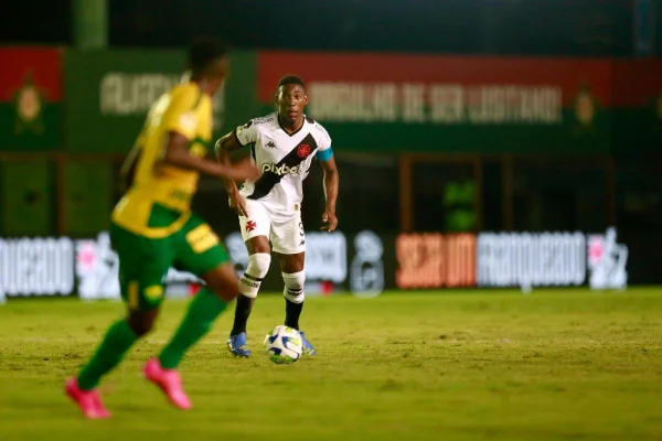 Brasileirão: Vasco bate Cuiabá e volta a vencer após 10 partidas