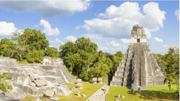 Descoberta revela cidadela misteriosa oculta em antiga cidade maia