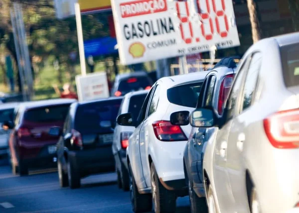 Crise de abastecimento continuará no DF nesta sexta-feira