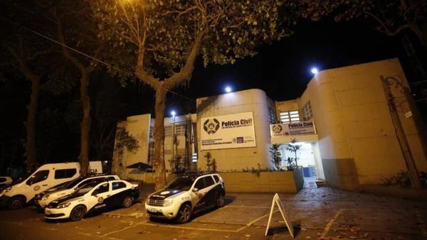 Polícia prende homem que matou e esquartejou transexual no Rio
