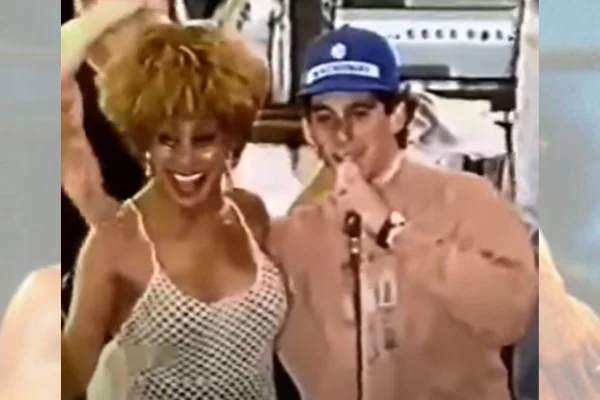 Fã de Ayrton Senna, Tina Turner homenageou piloto durante show em 1993
