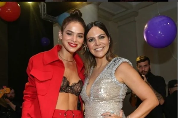 Bruna Marquezine e vários famosos prestigiam festa de Carol Sampaio