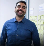 O policial foi atingido por um disparo na cabeça