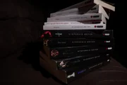 Livros da saga Crepúsculo, da escritora Stephenie Meyer