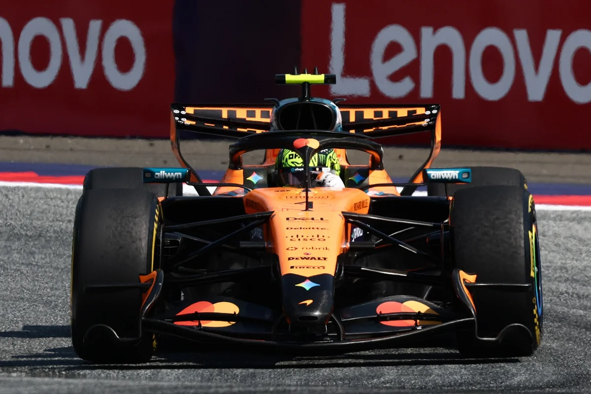 Carro de Norris passará por alterações na Bélgica. Carro de Norris passará por alterações na Bélgica.