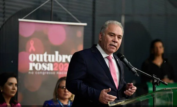Saúde monitora doenças cardiovasculares após tratamento de câncer