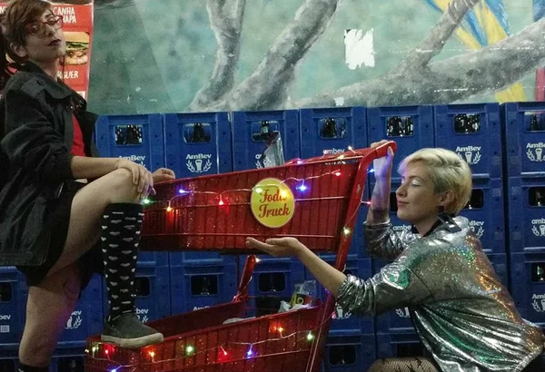 Já conhece o Foda Truck, o sex shop itinerante de Brasília?