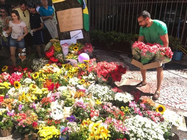 OAB pede punição a ataques ao prédio de Cármen Lúcia e a jornalistas