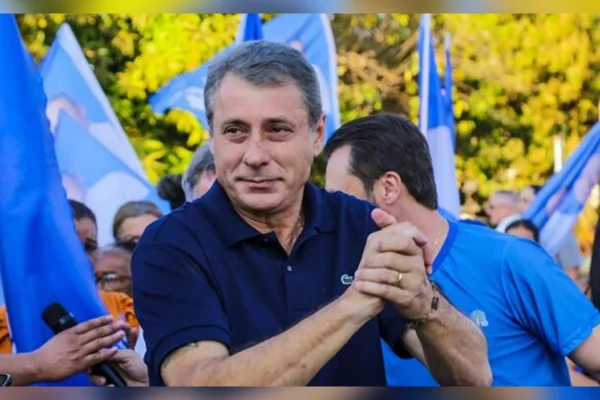Prefeito é alvo da PF por financiamento ilegal em eleições