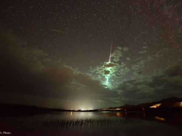 Chuva de meteoros Perseidas registrada em 12 de agosto de 2021, nos EUA - Metrópoles
