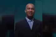 Gilvan Gonçalves dos Santos, 55 anos, é procurado por estupro de vulnerável
