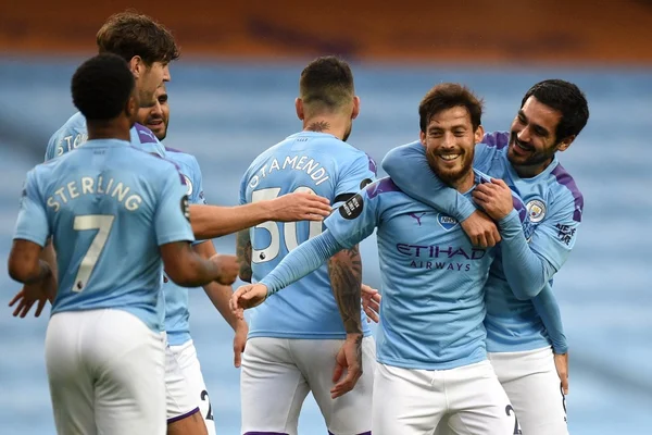 Após City, David Silva deve seguir na Europa e ainda atuar na Champions