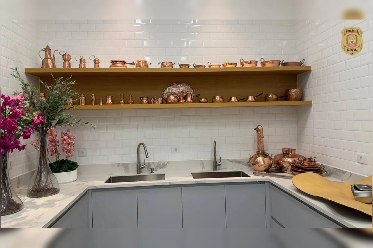 Cozinha de um dos alvos Cozinha de um dos alvos