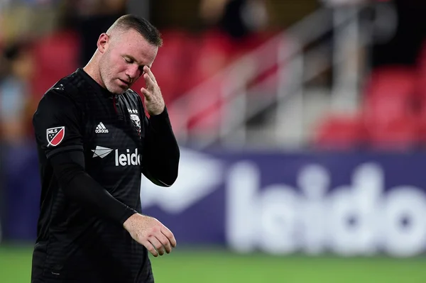 Após W.O. por atraso de salário, Figueirense ganha “força” de Rooney
