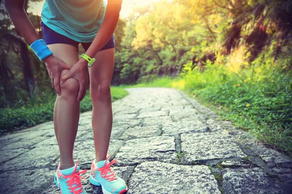 Como prevenir lesões articulares ao fazer exercícios físicos?