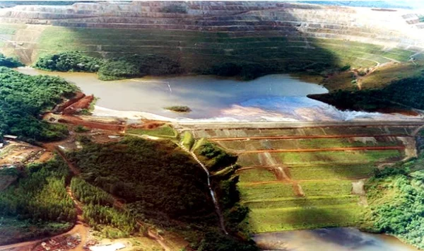 MG: se barragem rompesse, lama chegaria a casas em menos de 1h