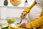 Uma alimentação saudável é outro ponto importante durante a gravidez