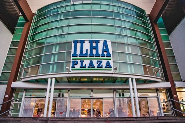 Menina de 3 anos morre após engasgar com chiclete em shopping