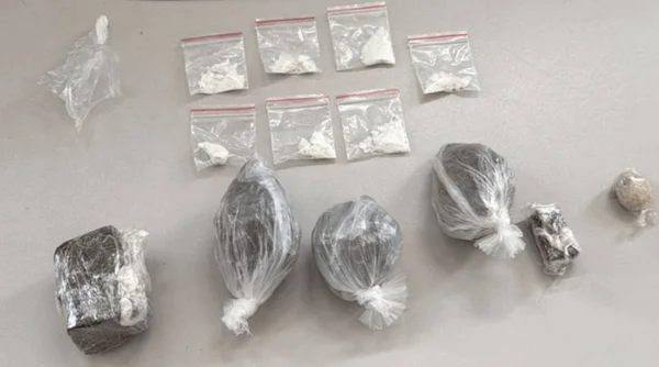 Delivery de coca e maconha é desmantelado pela polícia no Entorno