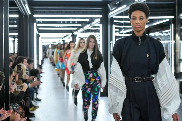 Trilhas sonoras da Louis Vuitton dão origem a EP do músico Woodkid