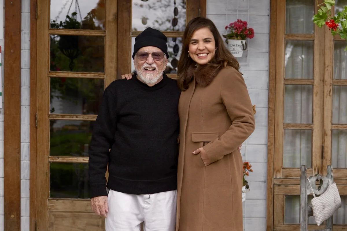 Renata Domingues, casada com o apresentador Carlos Alberto de Nóbrega Renata Domingues, casada com o apresentador Carlos Alberto de Nóbrega