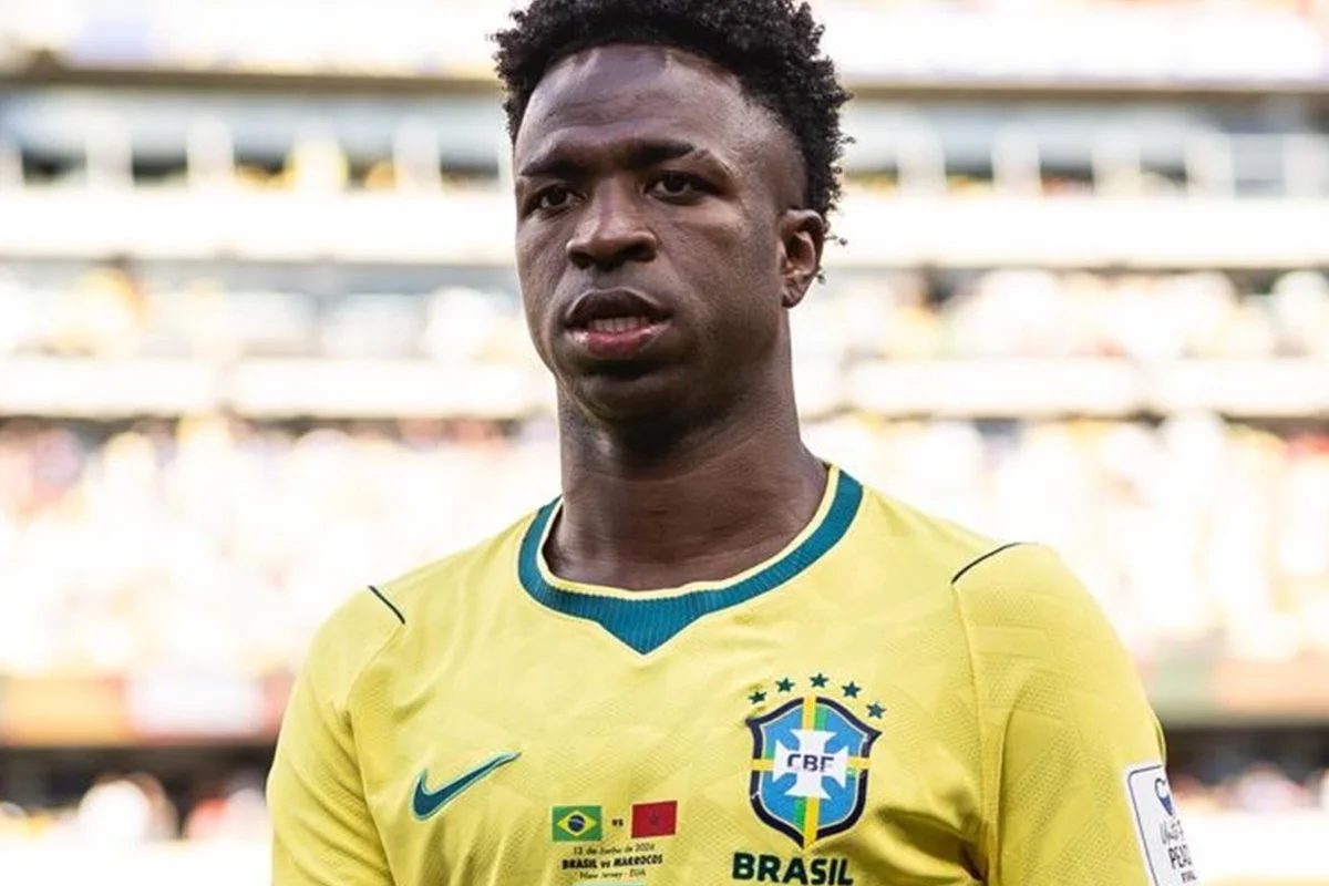 Vini Jr. fica tímido ao contar para quem dedicou o gol contra o Haiti Vini Jr. fica tímido ao contar para quem dedicou o gol contra o Haiti