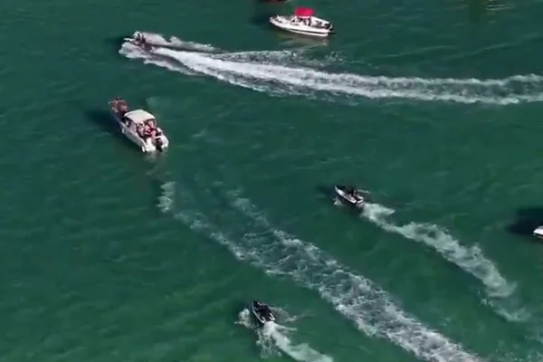 Chefe do tráfico é preso durante passeio de barco em Cabo Frio