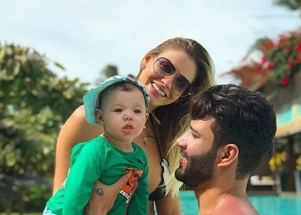 Fã provoca e Gusttavo Lima retruca ofensa: “Por isso que tá solteira”