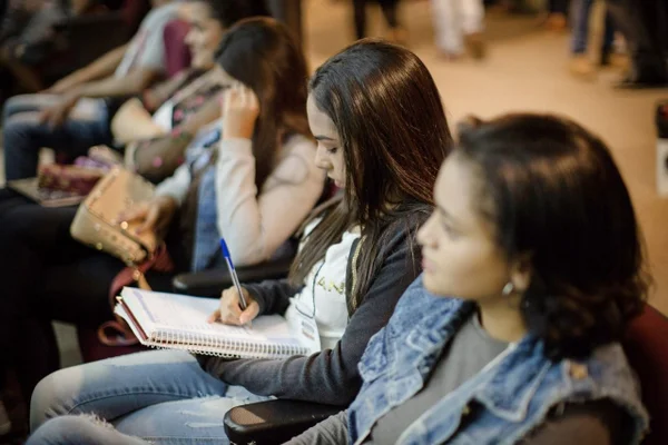 Aprova-DF reabre inscrição de cursinho gratuito para concurso público