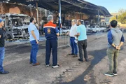 A garagem municipal da Prefeitura de Trabiju, no interior de São Paulo, foi atingida por um incêndio de grandes proporções durante a madrugada desta terça-feira (28/7) A garagem municipal da Prefeitura de Trabiju, no interior de São Paulo, foi atingida por um incêndio de grandes proporções durante a madrugada desta terça-feira (28/7)