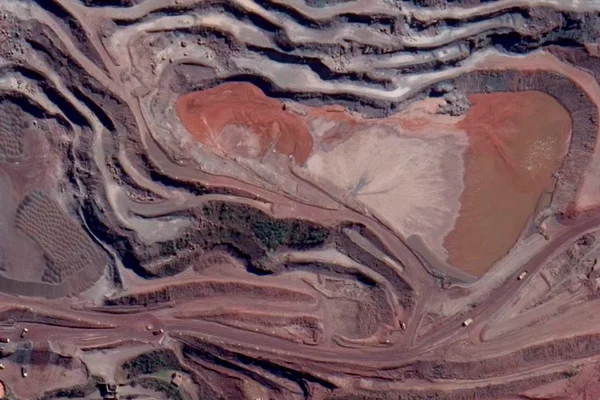 Justiça determina imediata interdição de barragem de rejeitos em Minas