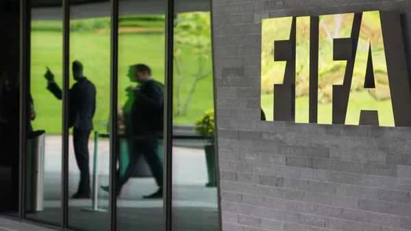 Fifa: auditor admite que era pago para recrutar corruptos e abre crise
