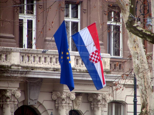 Bandeira da Croácia e da União Europeia
